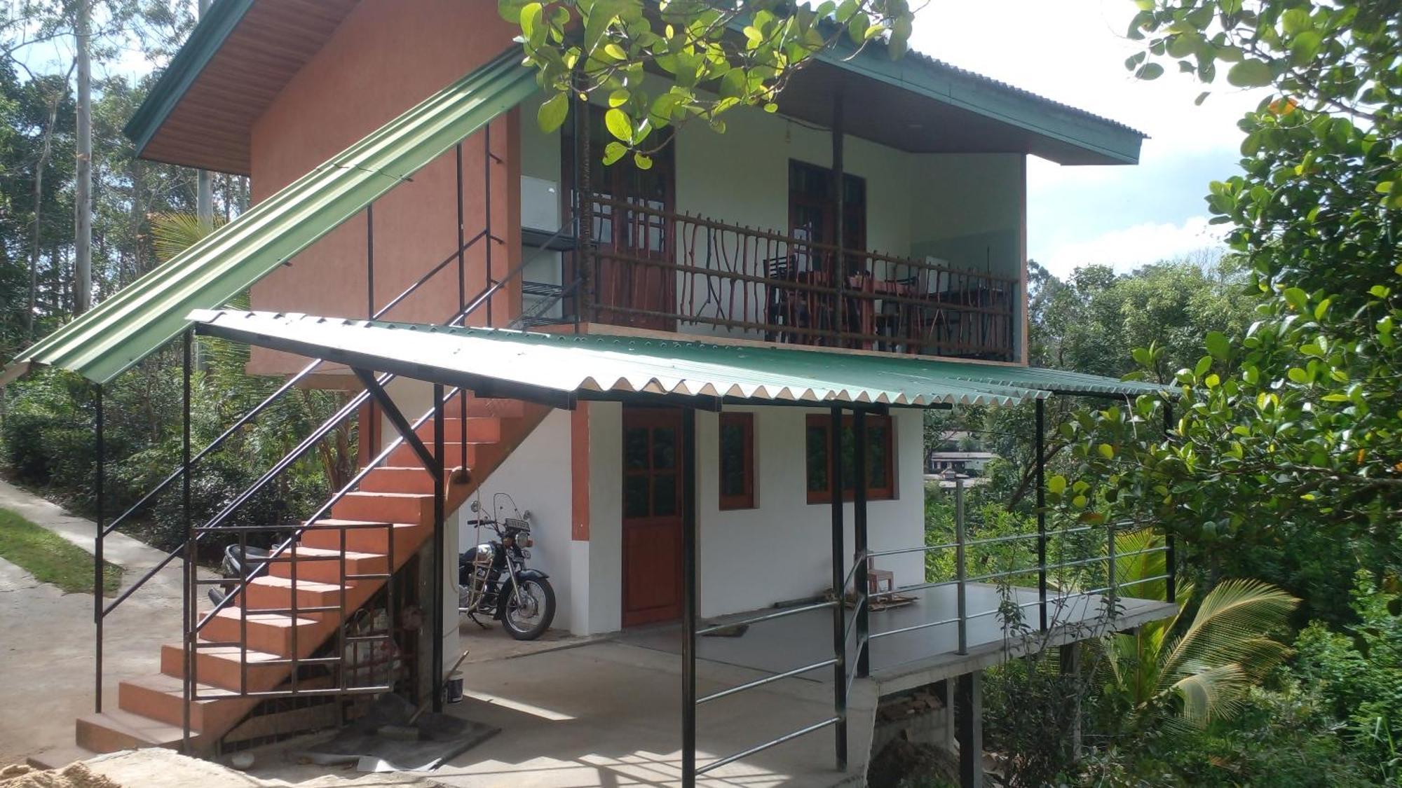 Breeze Lodge *